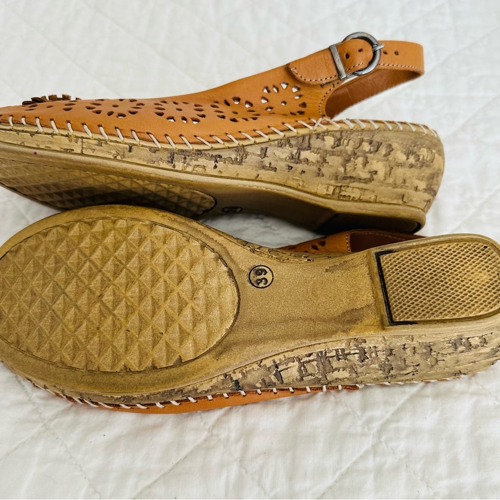 Soft Spring low wedges. Worn gently a couple times - Picture 4 of 4